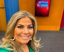 COMPARAN A YANIRA BERRÍOS CON KATHYA CARRANZA ¿SE PARECEN? Luego que la  tiktoker más famosa de El Salvador, Yanira Berríos, sorprendiera a sus fans  con su increíble cambio de look, los usuarios