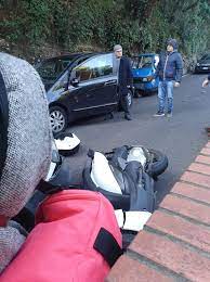 Nonostante l'estate sia solo agli inizi, dobbiamo registrare l'ennesimo incidente in mare a capri. Primo Terribile Incidente Stradale Del Nuovo Anno A Capri Coinvolti Un Motorino E Un Autobus Di Linea Un Ferito Molto Grave Capri News