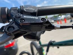 If it doesn't squeak, make sure the brakes make contact when you pull the brake handle. I Just Bought A Brand New Bike And The Shimano Hydraulic Brakes Are Leaking Help Mountain Bike Reviews Forum