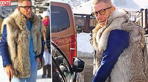 A vent'anni dall'omicidio di serena mollicone il mistero di arce non è ancora stato risolto. Lapo Elkann Col Bastone Sulla Neve Come Nonno Gianni Tgcom24
