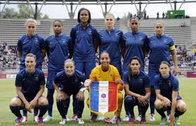 Retrouvez les infos, le calendrier, les résultats et les classements de la ligue 1. Jo 2012 Gaetane Thiney Presente L Equipe De France De Football Feminin
