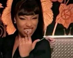 I give you a no makeup selfie. Happy Friday:)