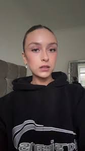 Naomi Niemann's Instagram, Twitter & Facebook