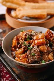 Chinese Beef Stir Fry With Youtiao Chinese Fried Dough The Woks Of Life Recipe Chinese Beef Stir Fry Beef Stir Fry Asian Dishes