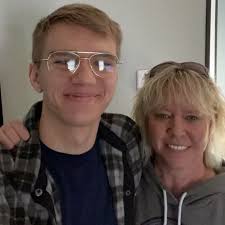 Grace Johnson and Alec Weir's Wedding Website