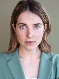 Elisa Witt's Instagram, Twitter & Facebook