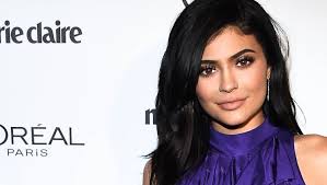 Natur pur: Kylie stiehlt Kim (fast) die Show