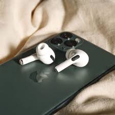 Iphone11promax With Airpodspro Perfect Combination Do You Like It Follow Iphonesfresh For More Get Y Apple Products Apple Apple Technology