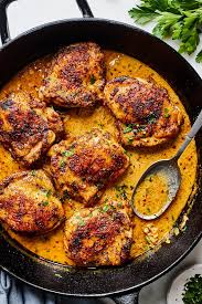 how to cook chicken thighs in a pan