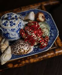 Maybe you would like to learn more about one of these? Looky Lobster Juju Doing Goods