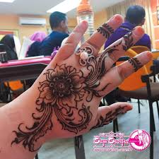 Galeri dari corak bunga simple. Corak Inai Tangan Paling Simple