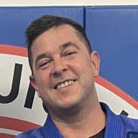 Alex Velazquez's Instagram, Twitter & Facebook