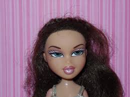 Yasmin Bratz Doll With Clothes Shoes Brown Hair Blue Eyes 8 Brown Hair Blue Eyes Brown Hair Cartoon Brown Hair Green Eyes
