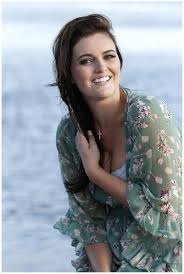 Ní bhraonain is a native of an spidéal, connemara and presenter of tg4's sile show since 2005. The Apricity Forum A European Cultural Community