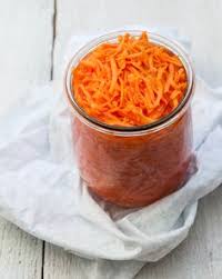 Carottes Lacto Fermentees Au Gingembre Pour 1 Bocal De 1 Litre Temps De Preparation 15 Minutes Ingredients Recettes De Cuisine Aliments Fermentes Recette
