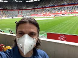 Lutz pfannenstiel (born 12 may 1973 in zwiesel) is a german former football goalkeeper and current football board member. Lutz Pfannenstiel On Twitter Let S Go Boys F95 Bundesliga En Bundesliga De F95scp