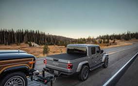 2020 jeep gladiator towing and storage utilities