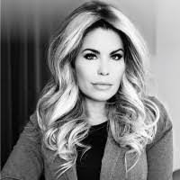 Dominique Boyer's Instagram, Twitter & Facebook