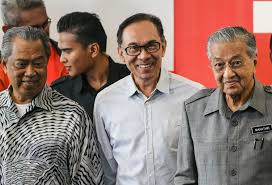 Current (new) malaysian federal government cabinet as announced by prime minister najib tun razak on 9th april 2009 senarai kabinet baru / jemaah menteri yang diumumkan oleh perdana menteri najib tun razak pada 9hb. Here S Why Malaysia S New Pm Could Inflame Racial Politics Time