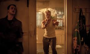 With stephen lang, jane levy, dylan minnette, daniel zovatto. Don T Breathe 2016 Imdb