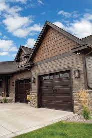 Our home siding comes from james hardie and cedar ridge, two of the most reputable manufacturers in the industry, so our customers can rest assured that they'll receive products that stand the test of time. Lp Smartside Colors With Craftsman Exterior And Cedar Siding Colorstrand Contemporary Lp Lp Smar Exterior Siding Colors House Paint Exterior Craftsman Exterior
