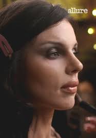 Julia Amory Makeup Routine