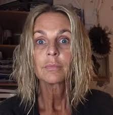 Ulrika Jonsson admits she doesn't recognise her own body as she discusses  anxiety