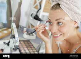 Ciglia bagnate immagini e fotografie stock ad alta risoluzione