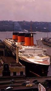конкурсы на вечеринку в стиле чикаго 30 х годов Crowds Gather To Welcome Queen Elizabeth Cunard S New Liner To Southampton Pools Pinterest
