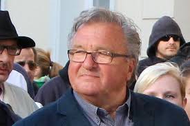 Von Wismar nach Straßburg: NPD-Kommunalpolitiker aus M-V heuert bei Udo  Voigt an