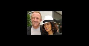 Salma hayek as pina auriemma on set of the new ridley scott movie house of gucci 04/22/2021. Photos Salma Hayek Fan De Tennis A Roland Garros Avec Son Mari Francois Henri Pinault Premiere Fr