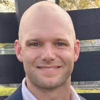 1400+ perfiles de «Cloninger»