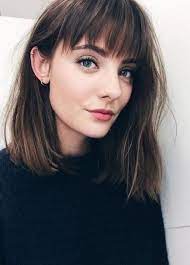 Pin By Evesoliman On Maquillage Hair Styles Haircuts For Long Hair With Layers Shoulder Length Hair With Bangs