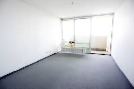 Neubau, nähe fußgängerzone, vorraum, küchenzeile, wohnschlafraum, bad ( badewanne), wc, lift, kellerabteil, raum für räder. Schone Kleine Single Wohnung Mit Balkon Einbaukuche An Der Theresienwiese Munich Property