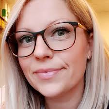 Madeleine Frank Email & Phone Number