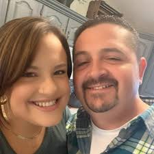 Hey guys im looking to replace this unit with a more modern screen, I was  wondering if thats possible and if so how hard is it. Thanks in advance