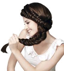 Try to create a look that will give height to help lengthen and elongate the face. 15 Best Bridal Hairstyles For Round Faces Styles At Life