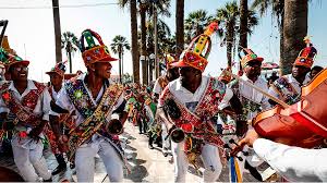 Published with reusable license by. Ritmo Y Elegancia Descubre Las Danzas Tipicas Mas Representativas De La Costa Peruana Peru Info