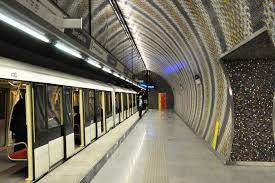 The yellow is the oldest one, which in fact is the second oldest subway/metro line in europe. Budapeszt Wreszcie Z Czterema Liniami Metra Transport Publiczny