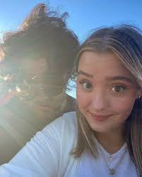 Nick Stinson (@cardiganluvr69) • Instagram-kuvat ja -videot