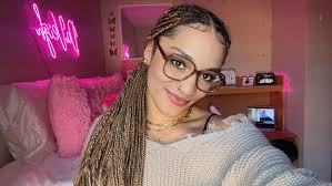 Hi everyone! My name is Melanie, I just finished my junior year of college  and am home for the summer. I'm looking to babysit a few times a week,  whether it's during