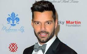 Photos And Videos By Jpus Brasil Jpus Br Twitter Ricky Martin Ben Affleck Overnight