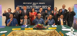 Ingin ubah haluan kerjaya anda? Ecrl Pembabitan Malaysia Buka Lebih Banyak Peluang Kerja Hr Hub