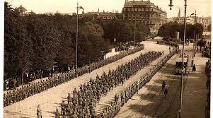 Oktober 1939 von stalin ein sogenannter „gegenseitiger beistandspakt über die stationierung und den bau sowjetischer militärstützpunkte auf seinem territorium aufgezwungen. Rigas Lange Geschichte Eine Chronologie Nordisch Info