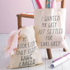 Des trousses et pochettes faciles à réaliser en tissus #lovelycanvas. Diy Couture Facile Pour Debutant Faire Un Tote Bag
