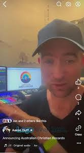 Ingrid Duff's Instagram, Twitter & Facebook