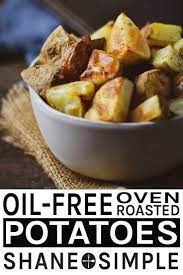 Easy No Oil Oven Roasted Potatoes Crispy Vegan Healthy And Delicious Perfect As A Side Dish Or A Roasted Potatoes Whole Food Recipes Oven Roasted Potatoes