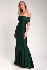 So Enchanted Emerald Green Off The Shoulder Maxi Dress Green Formal Dresses Maxi Dress Green Dresses