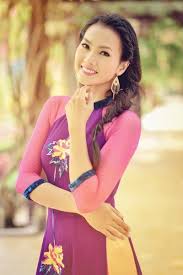How is any of that. Anh ThÆ° Duyen Dang Vá»›i Ao Dai Hoa Vnexpress Giáº£i Tri Ao Dai Phong Cach Thá»i Trang Thá»i Trang Ná»¯ Tinh