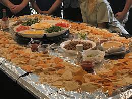 Make Feeding A Mess Of Young People Easier With This Nacho Bar Cover The Island Countertop In Foil To Make Clean Up Party Food Bars Nacho Bar Nacho Bar Party